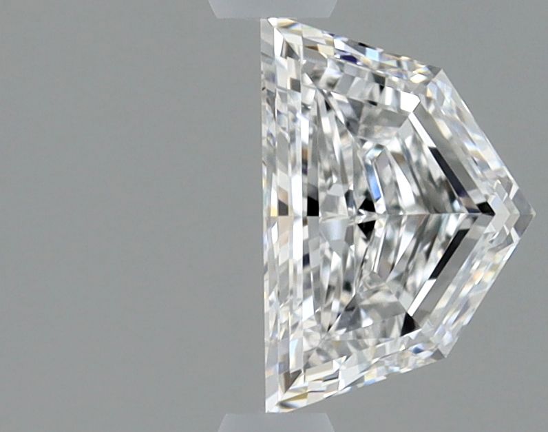 Diamante Naturale Taglio Scudo 0.7ct EX/EX E VVS2 - GIA - 7.32x4.88x2.87mm