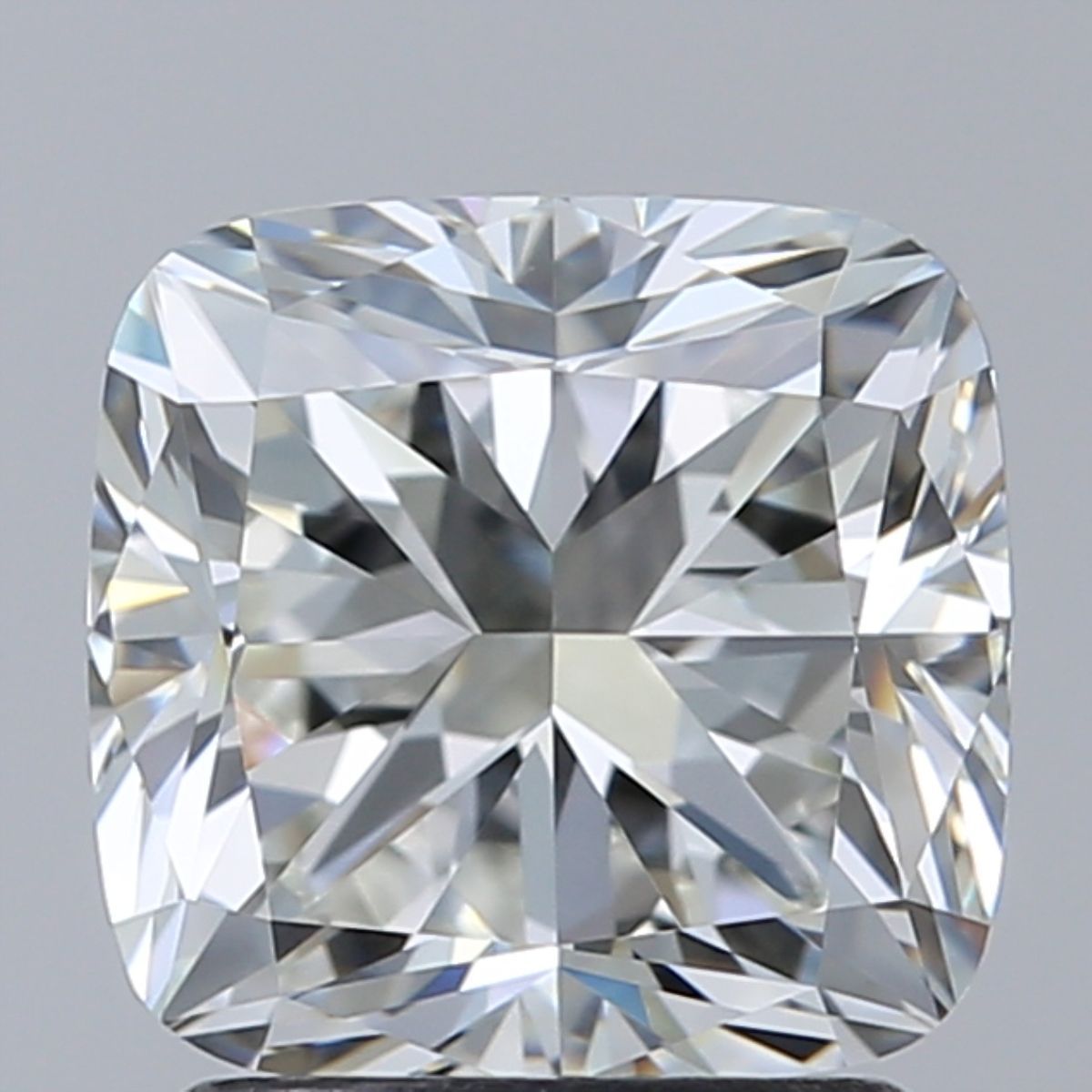 Diamante Taglio Cushion Brillante 2ct VG/EX J VVS1 - GIA - 7.1x6.91x5.07mm