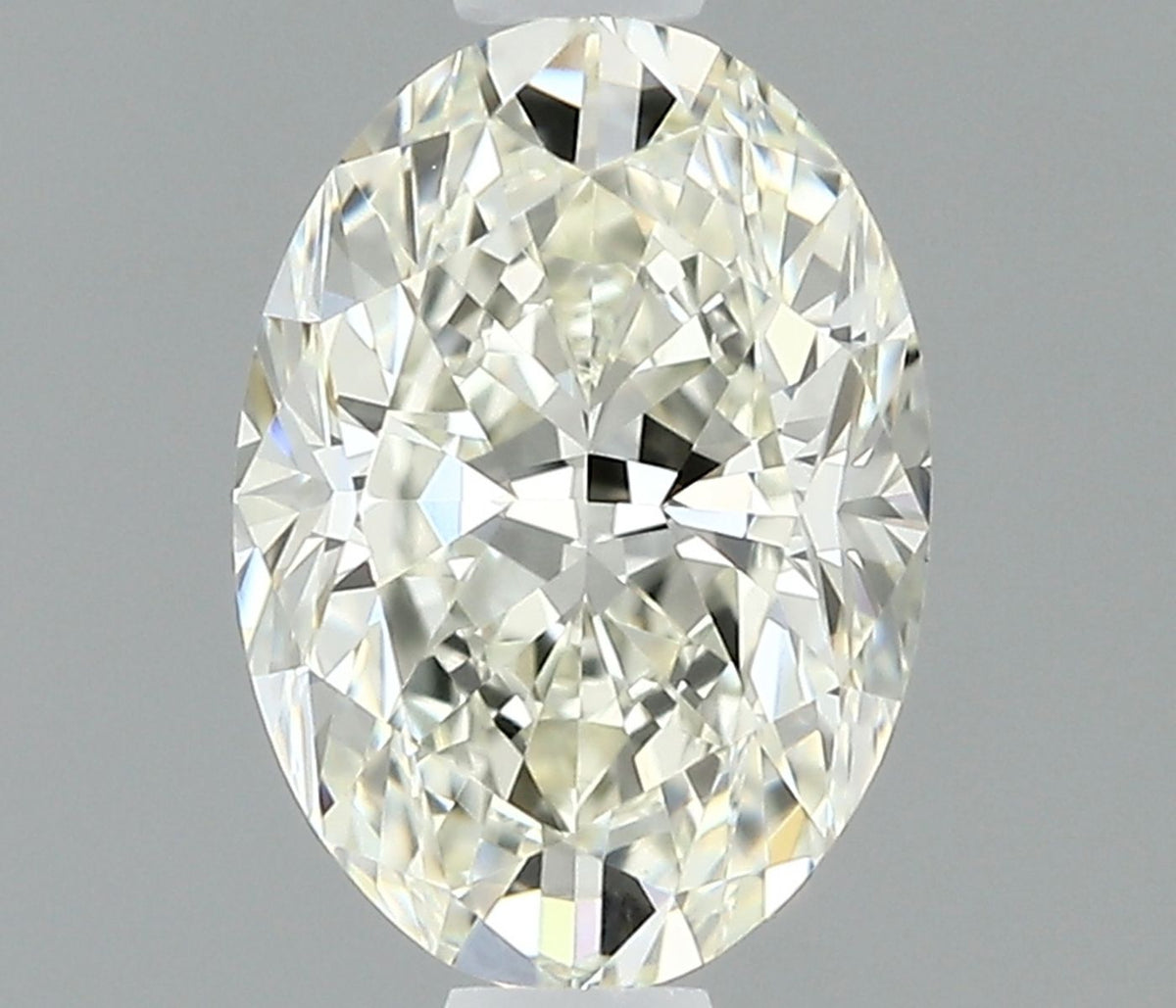 Diamante Naturale Taglio Ovale 0.7ct EX/EX I VVS1 - IGI - 6.83x4.85x3.14mm