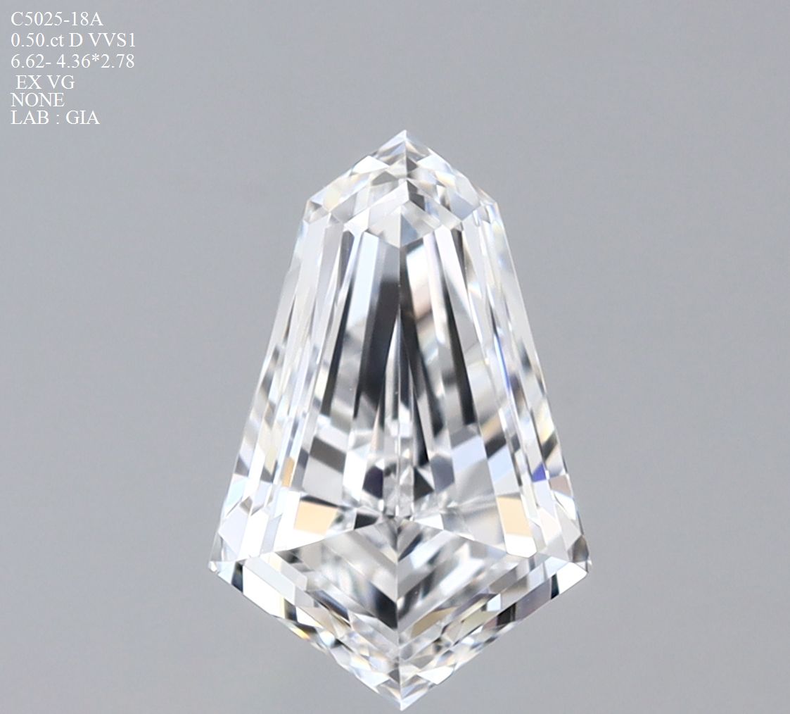 Diamante Naturale Taglio Aquilone 0.5ct VG/EX D VVS1 - GIA - 6.62x4.36x2.78mm