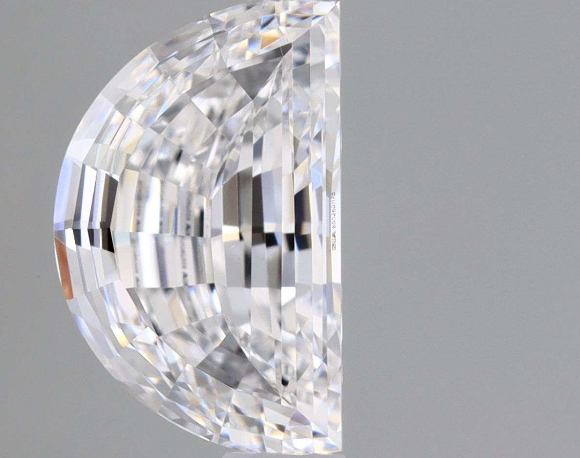 Diamante Naturale Taglio Mezzaluna 0.74ct VG/VG D VVS2 - GIA - 6.75x4.26x3.05mm