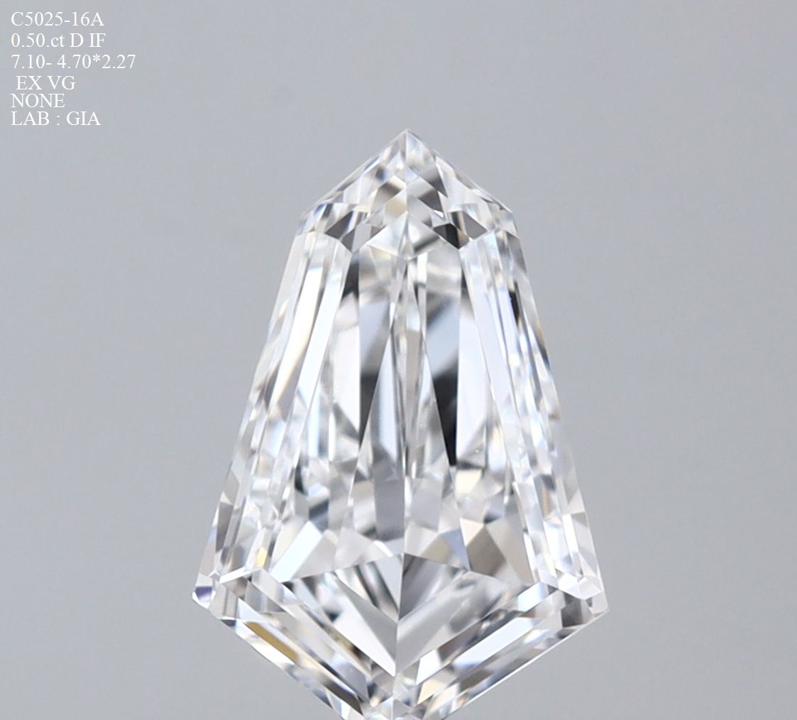 Diamante Naturale Taglio Aquilone 0.5ct VG/EX D IF - GIA - 7.1x4.7x2.27mm