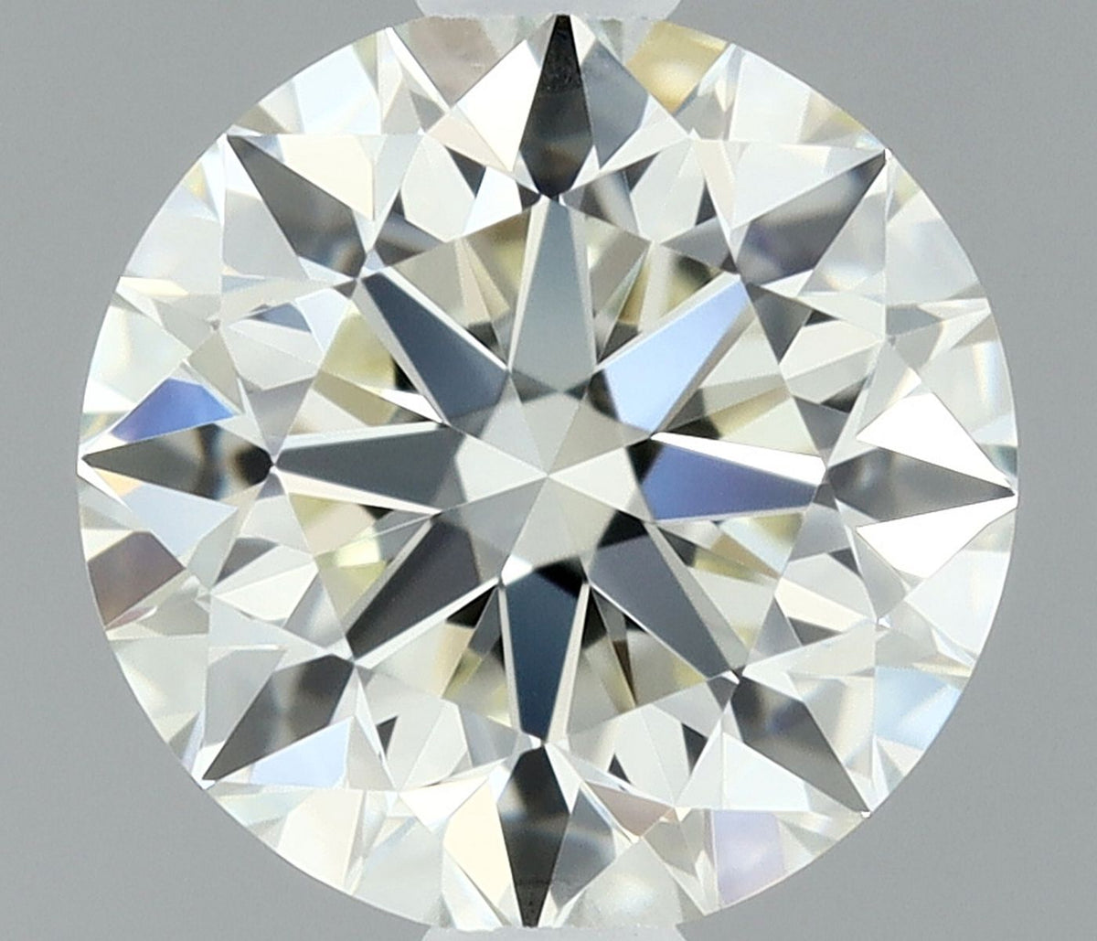 Diamante Naturale Taglio Brillante 0.64ct 3EX J VVS1 - IGI - 5.42x5.48x3.43mm