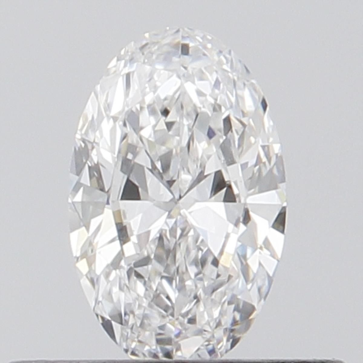 Diamante Naturale Taglio Ovale 0.3ct VG/VG D VVS2 - GIA - 5.55x3.81x2.17mm