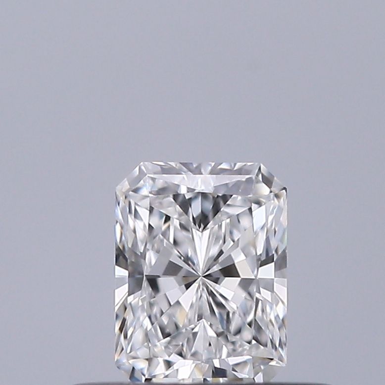 Diamante Naturale Taglio Radiant 0.3ct EX/VG D VVS2 - GIA - 4.51x3.38x2.34mm