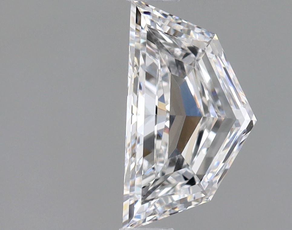 Diamante Naturale Taglio Scudo 0.8ct EX/EX E VVS1 - GIA - 8.52x4.69x2.81mm