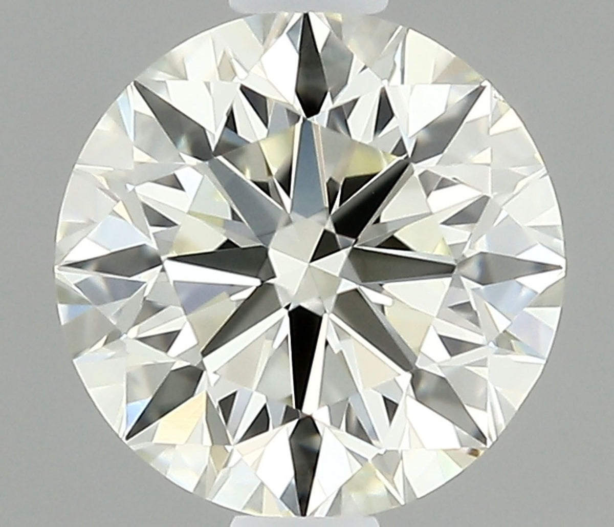 Diamante Naturale Taglio Brillante 0.7ct 3EX J VVS1 - IGI - 5.57x5.62x3.55mm