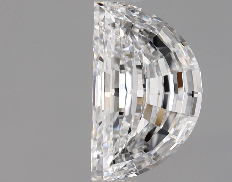 Diamante Naturale Taglio Mezzaluna 0.71ct EX/EX E VVS2 - GIA - 7.34x4.48x2.59mm