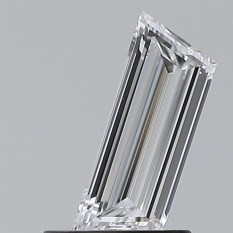 Diamante Naturale Taglio Trapezio 0.66ct EX/EX D VVS2 - GIA - 3.51x9.3x2.1mm