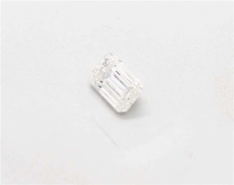 Diamante Naturale Taglio Smeraldo 0.9ct VG/EX J VS2 - GIA - 6.54x4.41x3.08mm