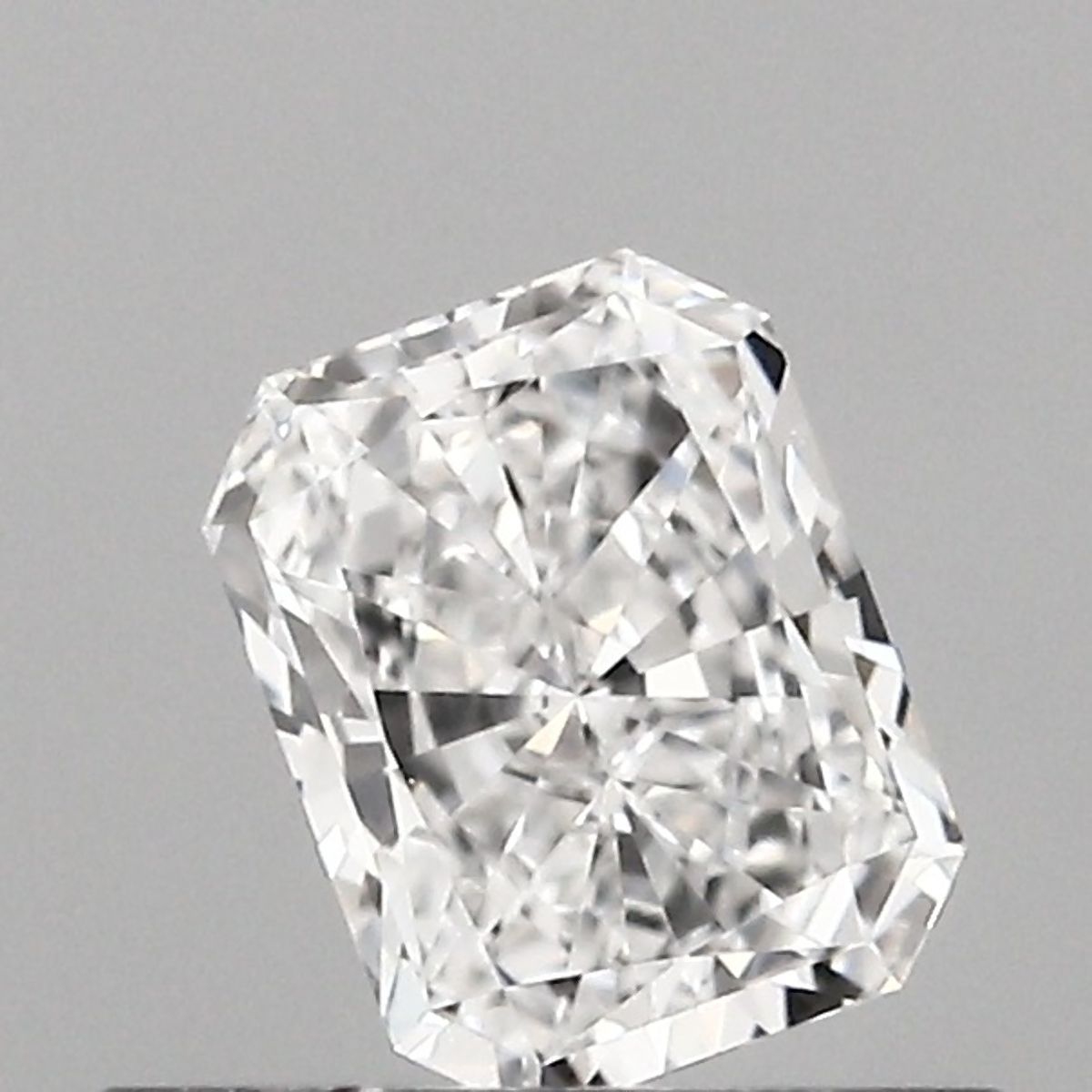 Diamante Naturale Taglio Radiant 0.5ct EX/EX E VS1 - GIA - 5.21x4.0x2.75mm