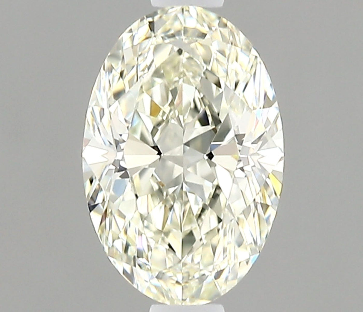Diamante Naturale Taglio Ovale 0.85ct EX/EX J VVS2 - IGI - 7.77x5.18x3.17mm