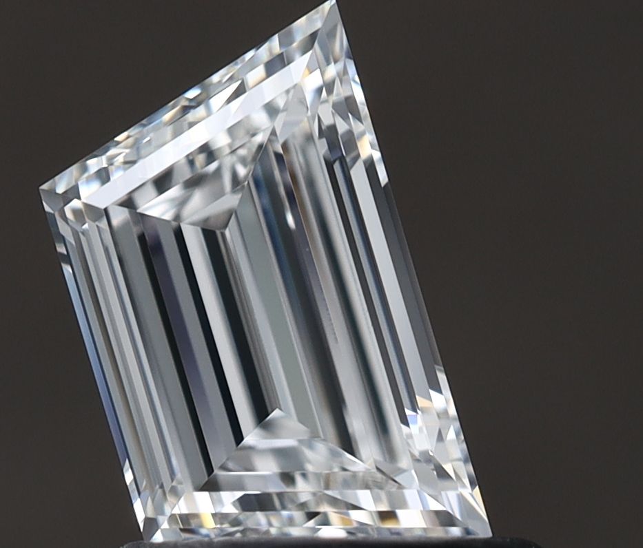 Diamante Naturale Taglio Trapezio 0.8ct EX/EX G VS1 - GIA - 4.51x7.66x2.7mm