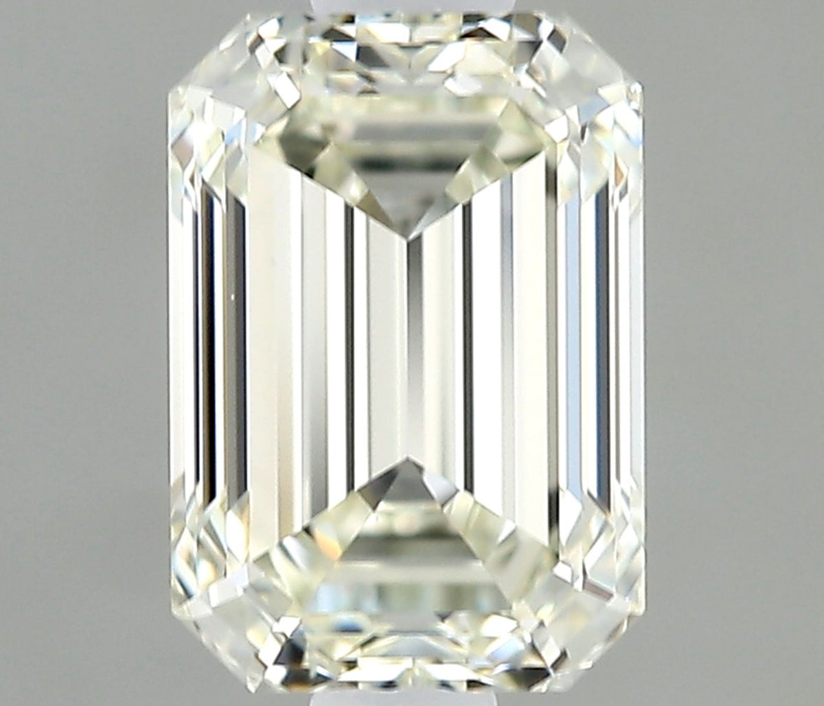 Diamante Naturale Taglio Smeraldo 0.6ct EX/EX J IF - IGI - 5.62x3.91x2.71mm