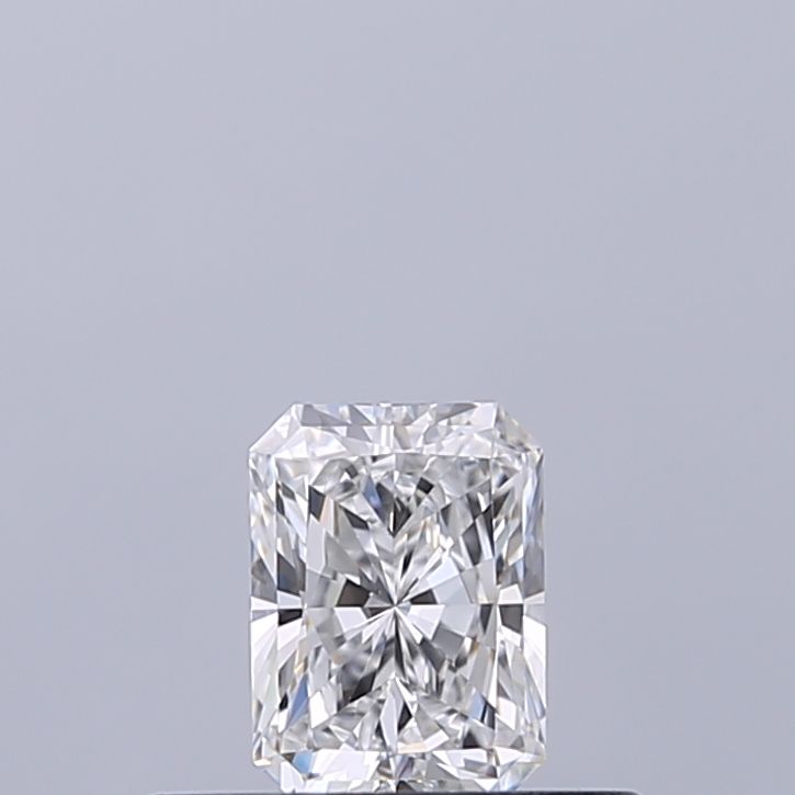 Diamante Naturale Taglio Radiant 0.31ct EX/EX E VVS1 - GIA - 4.63x3.4x2.31mm