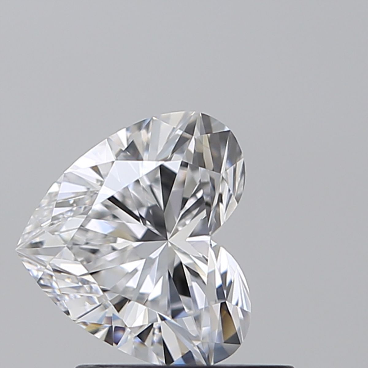 Diamante Naturale Taglio Cuore 1ct EX/EX D VVS1 - GIA - 6.25x6.89x3.95mm