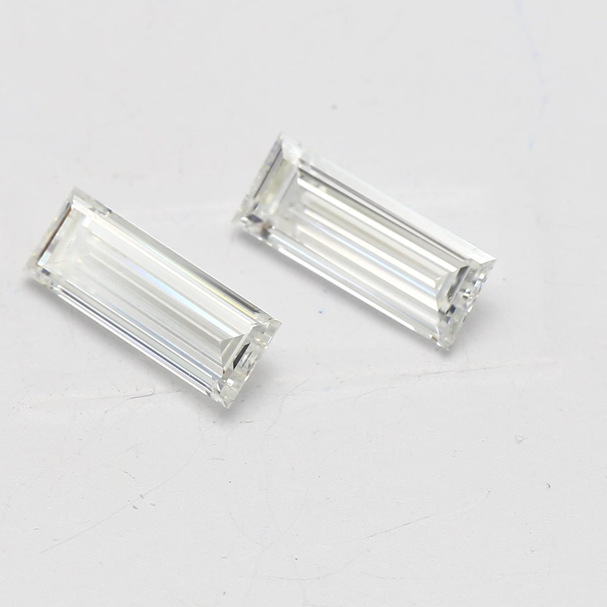 Diamante Naturale Taglio Baguette 0.5ct VG/EX E VS2 - GIA - 7.78x3.1x1.95mm