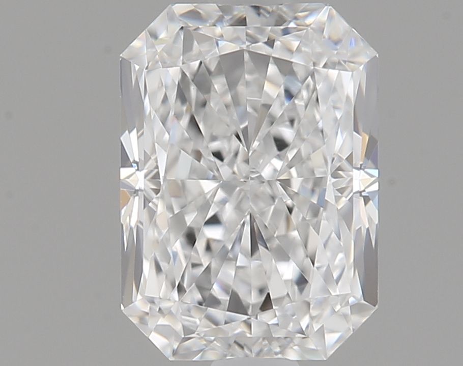 Diamante Naturale Taglio Radiant 0.72ct VG/EX E VVS1 - GIA - 6.03x4.37x3.0mm