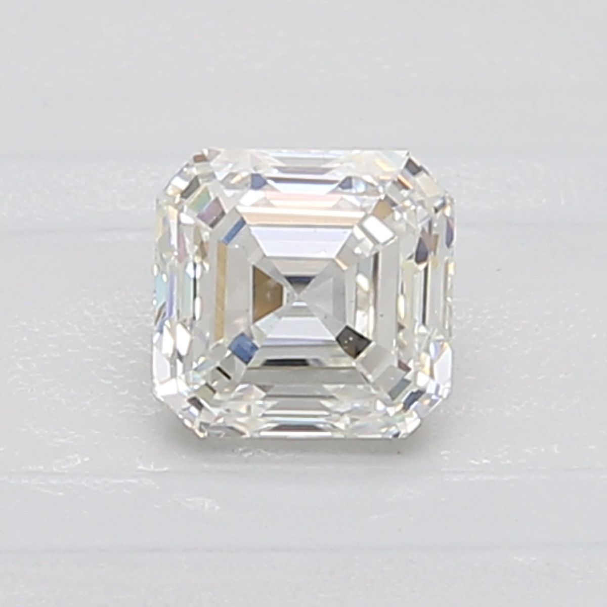 Diamante Naturale Taglio Asscher 0.72ct VG/VG I VS2 - GIA - 4.8x4.65x3.32mm