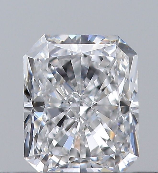 Diamante Naturale Taglio Radiant 0.35ct VG/EX E VVS1 - GIA - 4.45x3.55x2.48mm