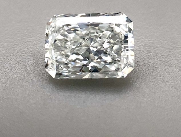 Diamante Naturale Taglio Radiant 1.21ct EX/EX E VS2 - GIA - 7.23x5.35x3.59mm