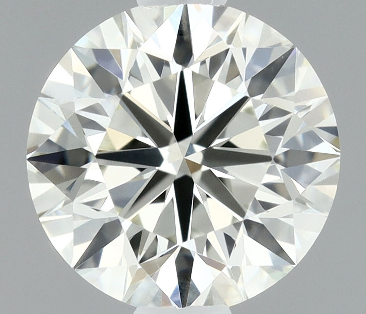 Diamante Naturale Taglio Brillante 0.7ct 3EX J VVS1 - IGI - 5.6x5.63x3.53mm